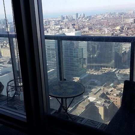 Stunning Condo With Fantastic View Of The City! Торонто Экстерьер фото
